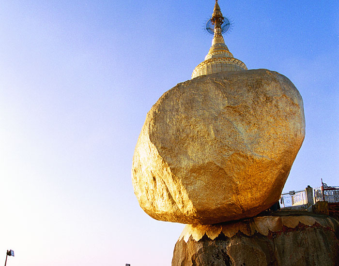 Golden-Rock-Myanmar